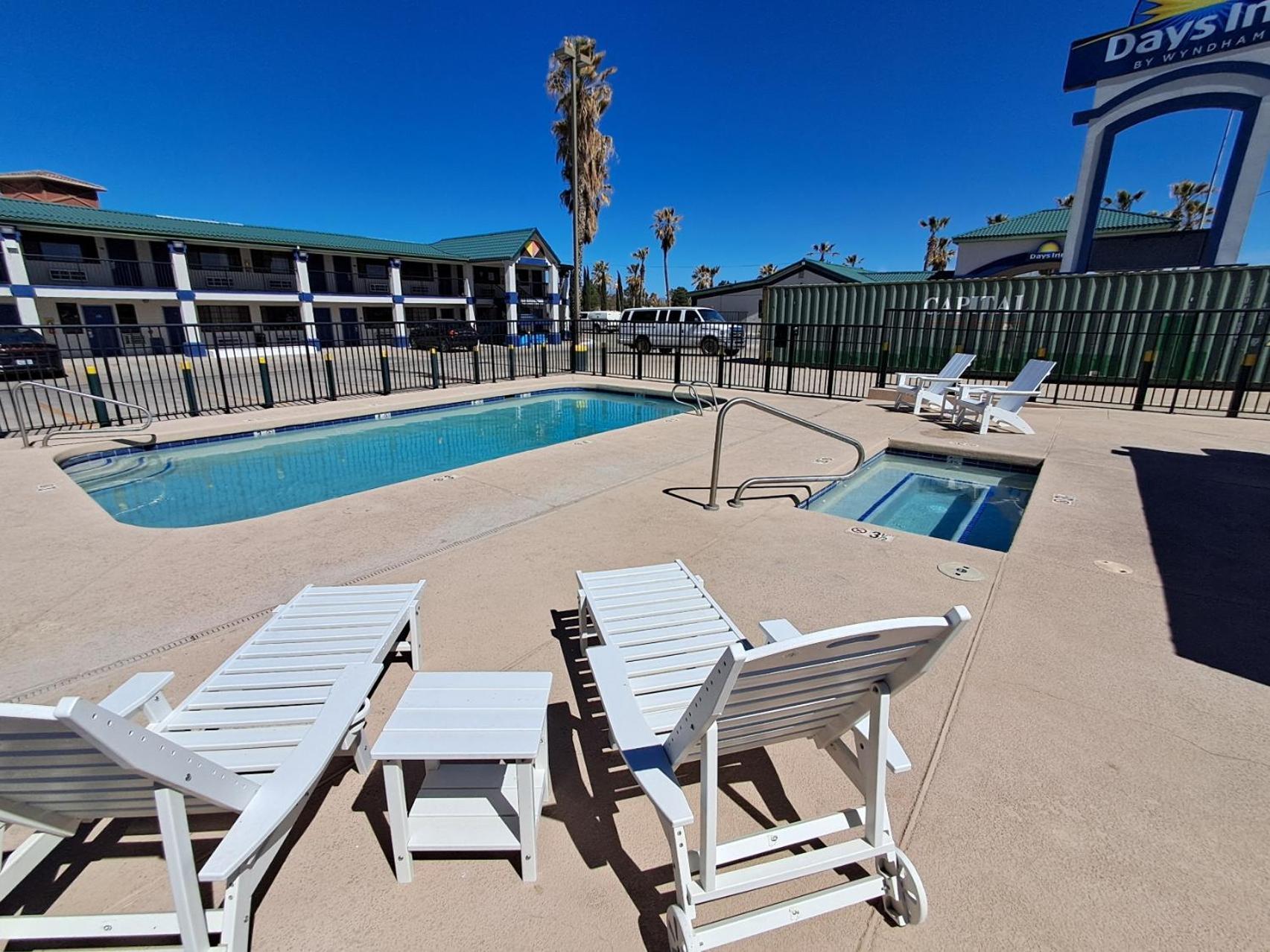 Days Inn By Wyndham Safford, Az Exterior foto